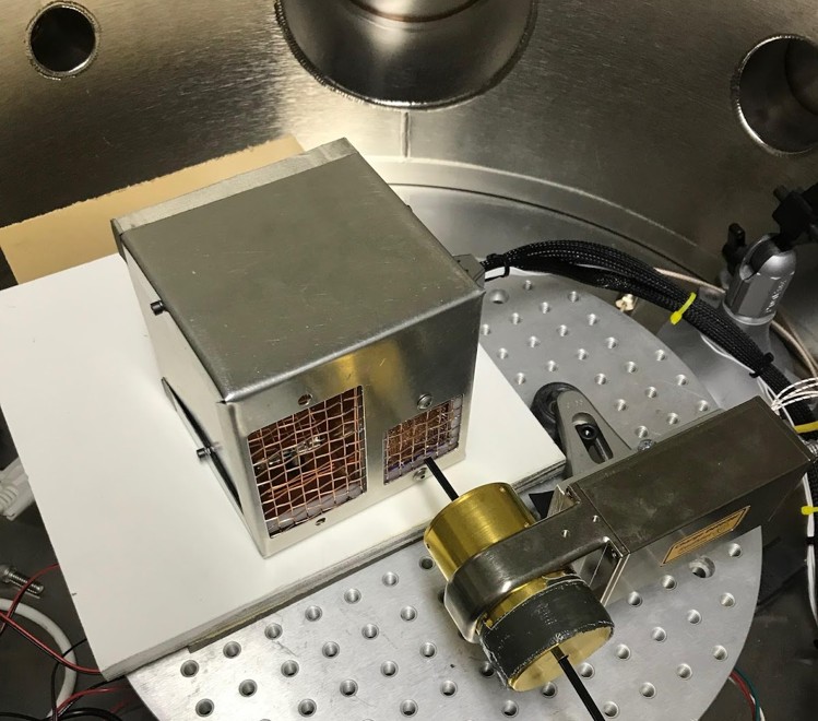 Vacuum chamber test at the facility